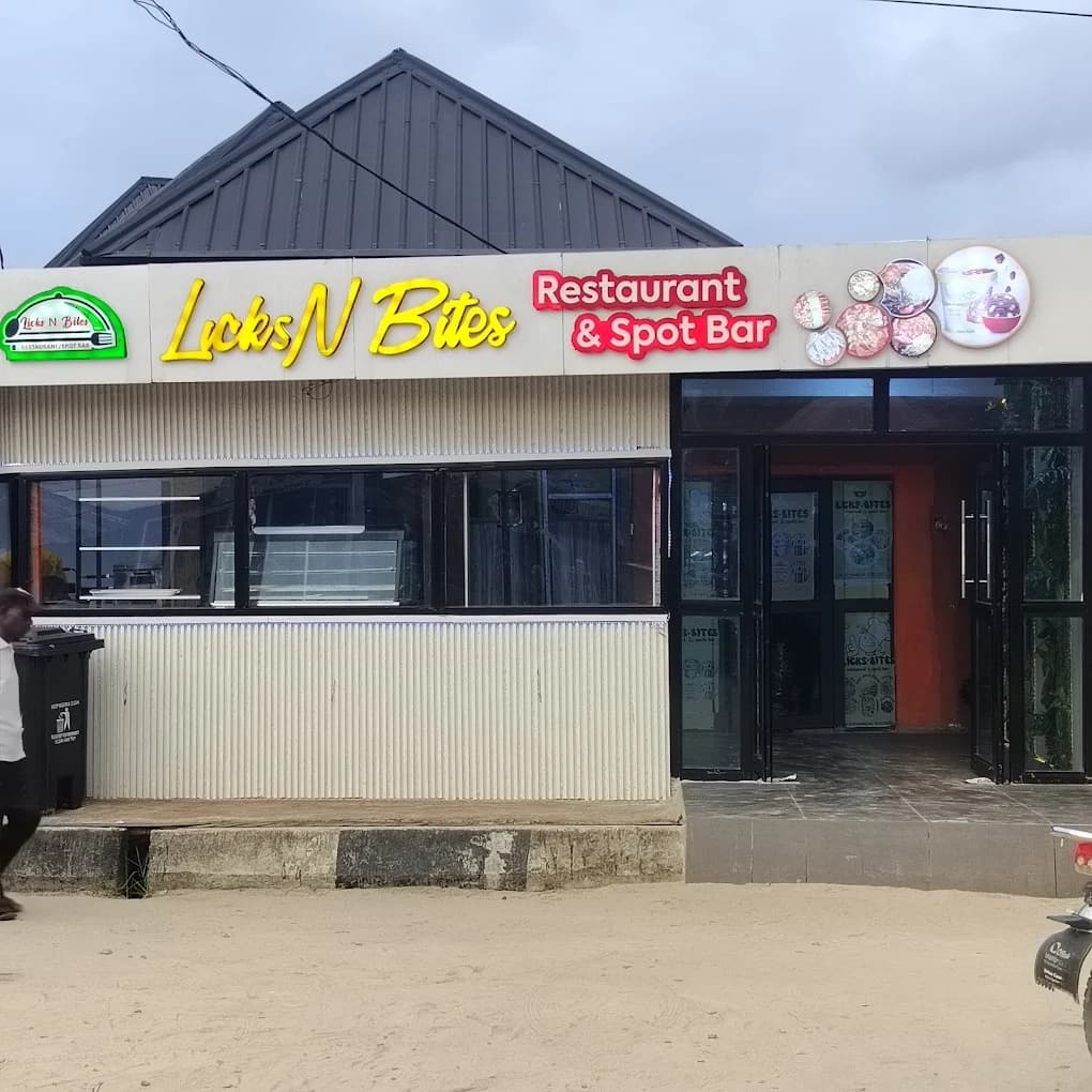 Licks N Bites Restaurant/Spot Bar